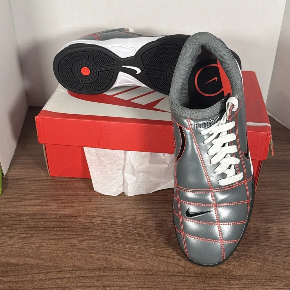Nike TOTAL 90 Men's SMOKE GREY HQ2851-003 Soccer Sneakers Size 7